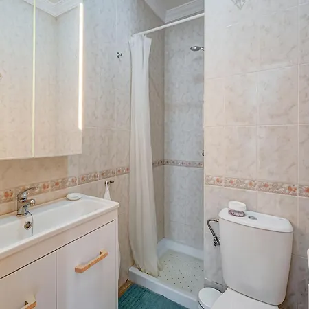 Charming Duplex , Cleaning Included *