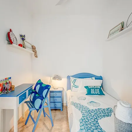 Charming Duplex , Cleaning Included Holiday home