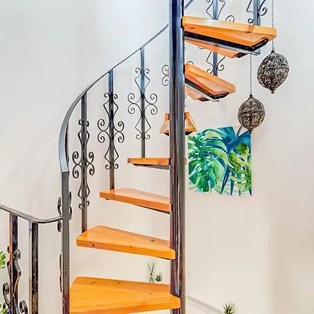 Charming Duplex , Cleaning Included Holiday home Denia