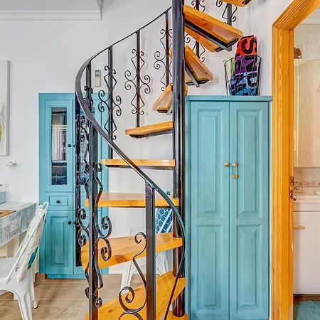Charming Duplex , Cleaning Included Holiday home